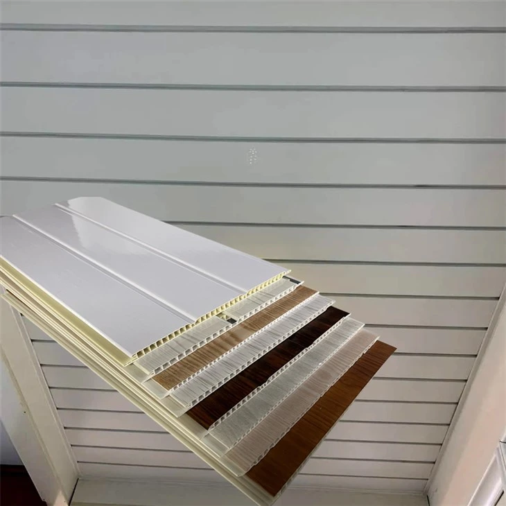 Balkono PVC lubos