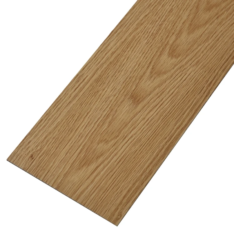 PVC plytelių grindys