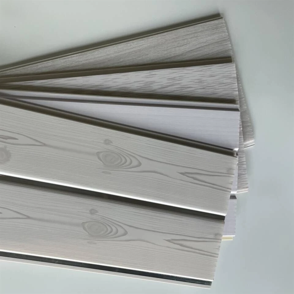 PVC medinės lubos
